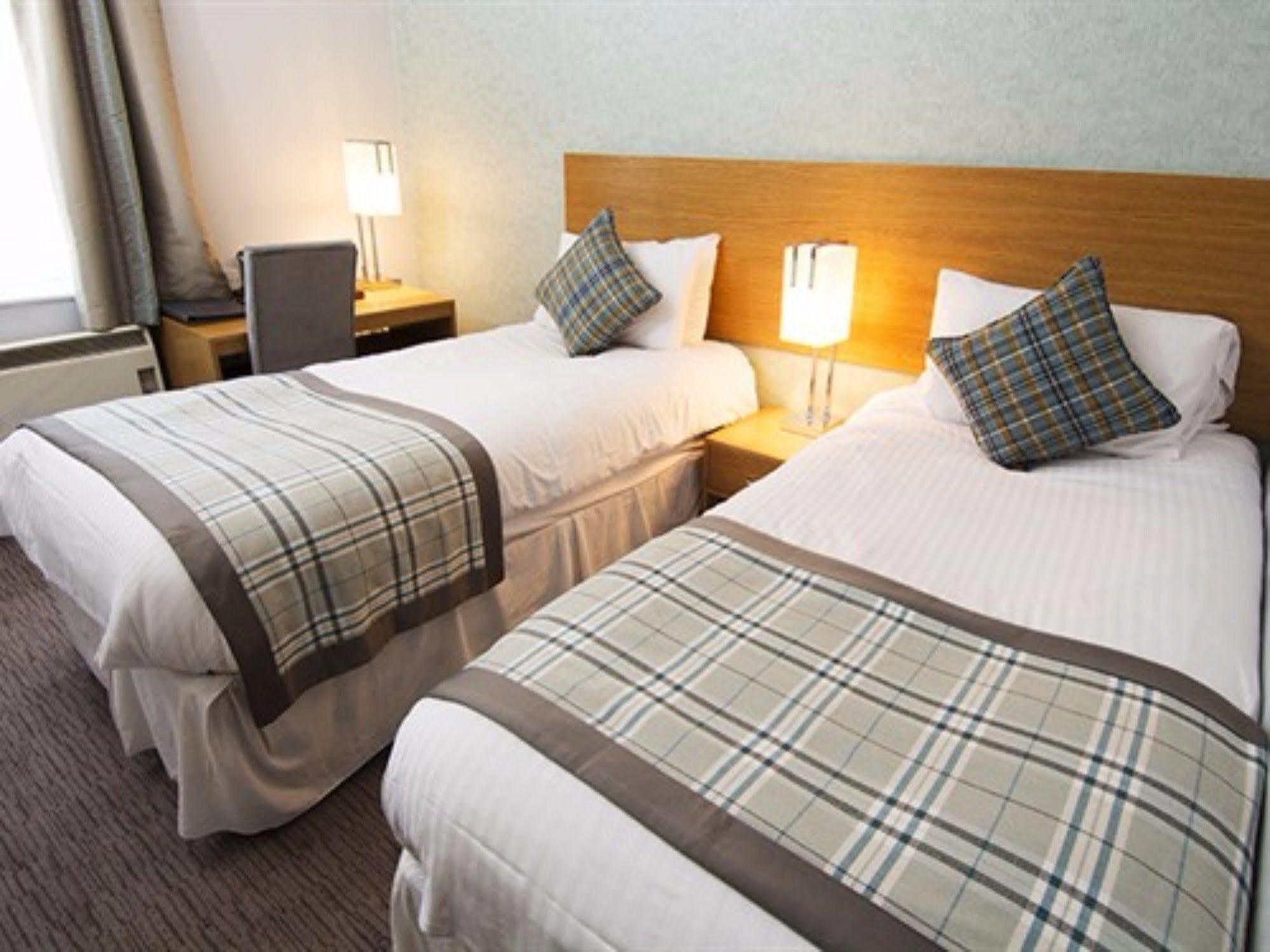 West Port Hotel Линлитгоу Екстериор снимка